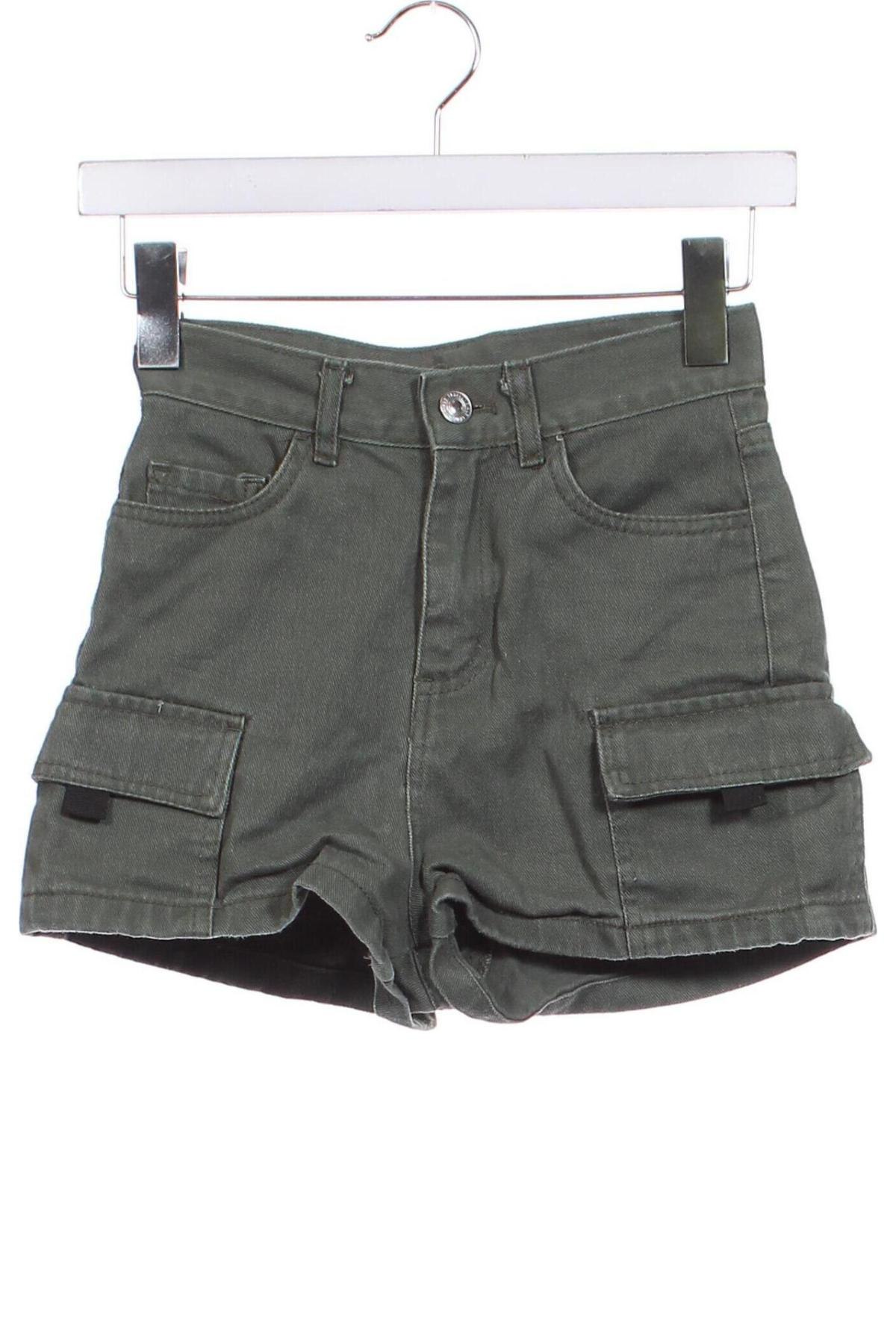 Kinder Shorts Page One, Größe 8-9y/ 134-140 cm, Farbe Grün, Preis 1,99 €