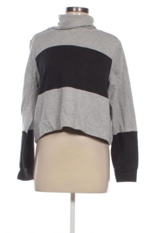 Damen Shirt Adidas, Größe L, Farbe Grau, Preis € 47,99