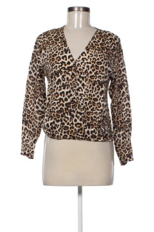 Damen Shirt Bershka, Größe XS, Farbe Mehrfarbig, Preis 9,99 €