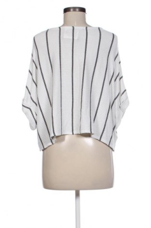 Damen Shirt Fashion nova, Größe S, Farbe Mehrfarbig, Preis € 5,99