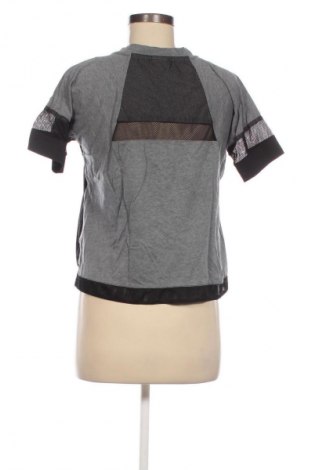 Bluză de femei Nike, Mărime XS, Culoare Multicolor, Preț 58,99 Lei