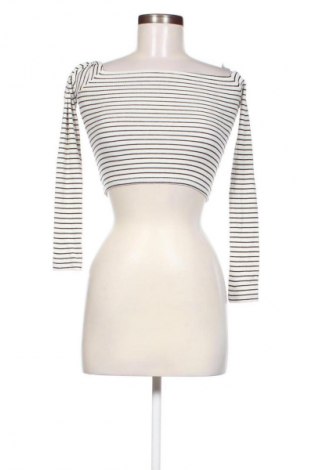 Bluză de femei Pull&Bear, Mărime XS, Culoare Multicolor, Preț 50,00 Lei