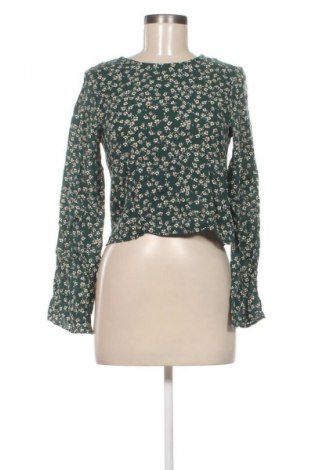 Damen Shirt Pull&Bear, Größe S, Farbe Mehrfarbig, Preis € 13,99