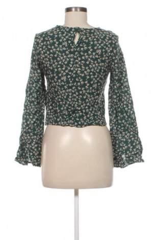 Damen Shirt Pull&Bear, Größe S, Farbe Mehrfarbig, Preis € 13,99