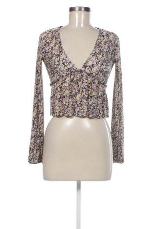 Dámská halenka Pull&Bear, Velikost XS, Barva Vícebarevné, Cena  139,00 Kč