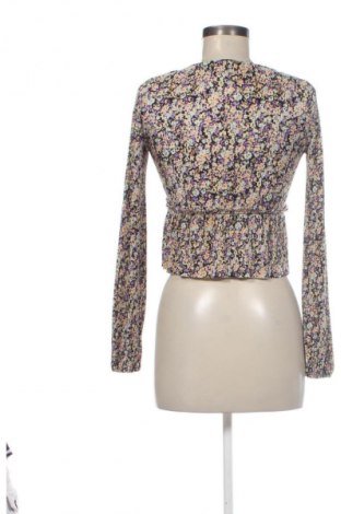 Dámská halenka Pull&Bear, Velikost XS, Barva Vícebarevné, Cena  139,00 Kč
