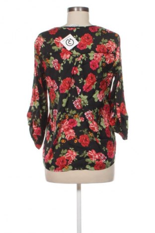 Damen Shirt Stradivarius, Größe M, Farbe Mehrfarbig, Preis € 13,99