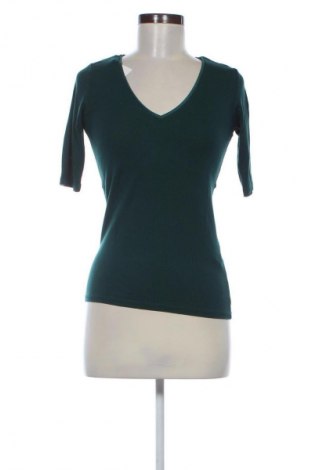 Damen Shirt Stradivarius, Größe S, Farbe Grün, Preis € 6,68