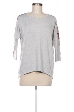 Γυναικεία μπλούζα Vero Moda, Μέγεθος S, Χρώμα Γκρί, Τιμή 6,99 €