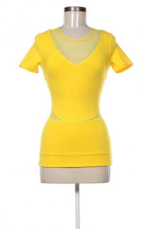 Дамска тениска Adidas By Stella McCartney, Размер XS, Цвят Жълт, Цена 87,98 лв.