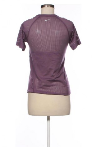 Damen T-Shirt Nike, Größe XS, Farbe Lila, Preis € 30,39