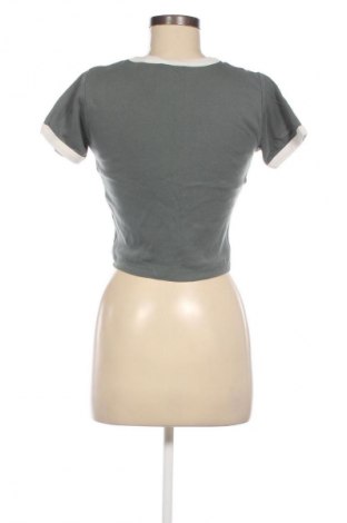 Tricou de femei Pull&Bear, Mărime L, Culoare Verde, Preț 30,99 Lei