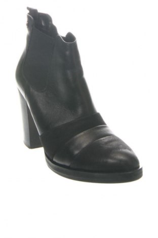 Damen Stiefeletten Carinii, Größe 38, Farbe Schwarz, Preis € 28,99