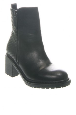 Damen Stiefeletten Xti, Größe 36, Farbe Schwarz, Preis € 22,99