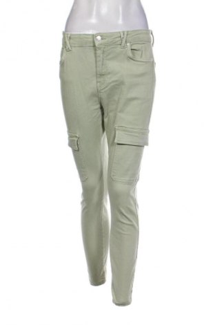 Damen Jeans Bershka, Größe M, Farbe Grün, Preis € 15,00