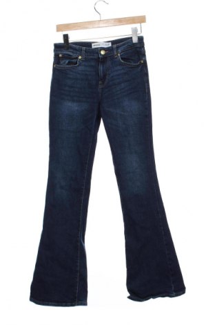 Dámské džíny  Bershka, Velikost XS, Barva Modrá, Cena  209,00 Kč