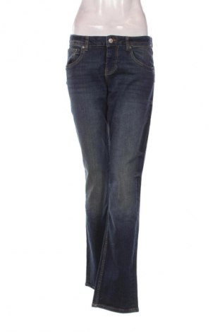 Γυναικείο Τζίν Bershka, Μέγεθος M, Χρώμα Μπλέ, Τιμή 14,91 €
