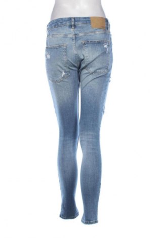 Női farmernadrág Bershka, Méret M, Szín Kék, Ár 9 032 Ft