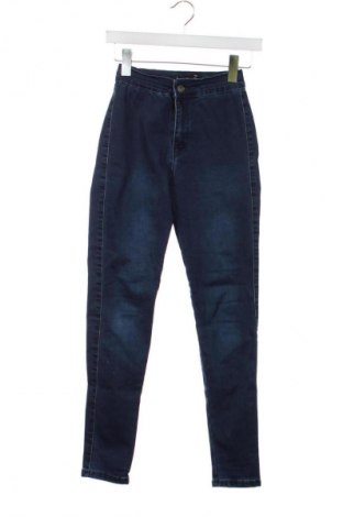 Blugi de femei Boohoo, Mărime XS, Culoare Albastru, Preț 76,32 Lei