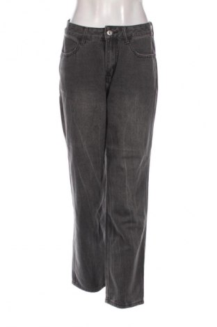 Damen Jeans DAZY, Größe M, Farbe Grau, Preis € 11,95