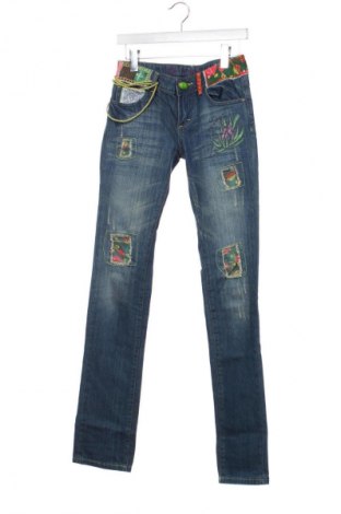 Női farmernadrág Desigual, Méret S, Szín Sokszínű, Ár 7 569 Ft