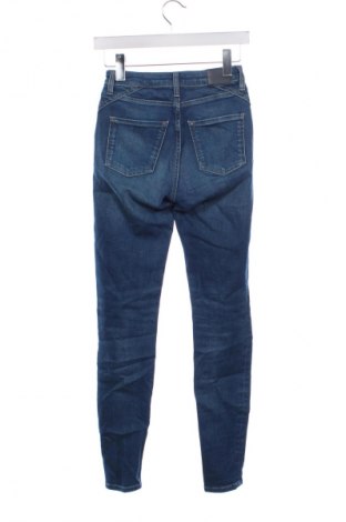 Дамски дънки Pepe Jeans, Размер XS, Цвят Син, Цена 47,99 лв.