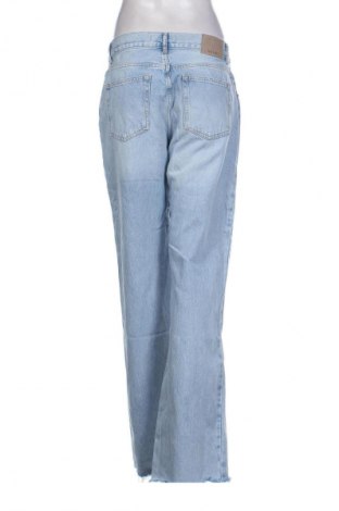 Dámske džínsy  Pull&Bear, Veľkosť L, Farba Modrá, Cena  15,95 €