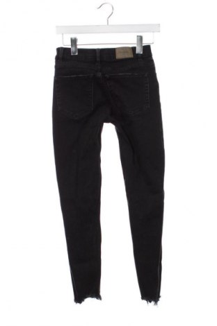Dámské džíny  Pull&Bear, Velikost XS, Barva Šedá, Cena  199,00 Kč