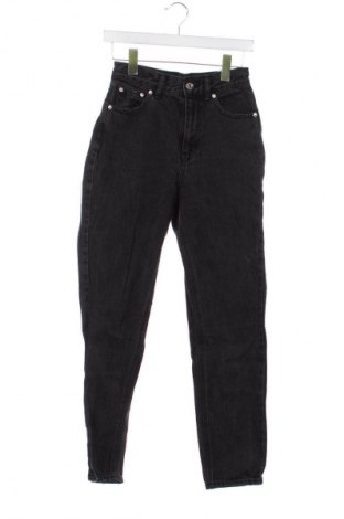 Dámské džíny  Pull&Bear, Velikost XS, Barva Černá, Cena  371,00 Kč