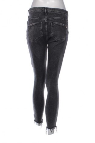 Damen Jeans River Island, Größe M, Farbe Schwarz, Preis € 12,99