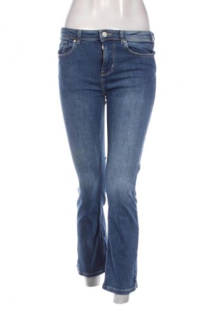 Damskie jeansy Springfield, Rozmiar M, Kolor Niebieski, Cena 50,99 zł