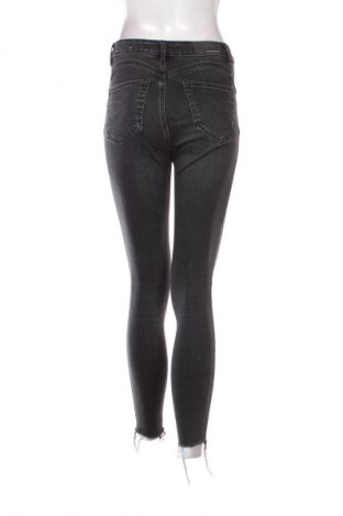 Damskie jeansy Stradivarius, Rozmiar S, Kolor Czarny, Cena 66,39 zł