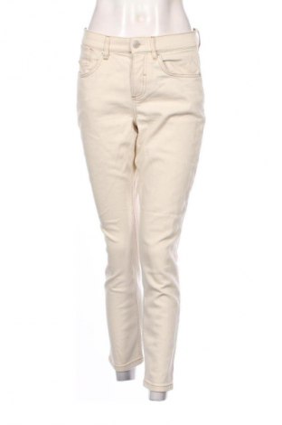 Blugi de femei Unbranded, Mărime M, Culoare Alb, Preț 98,99 Lei