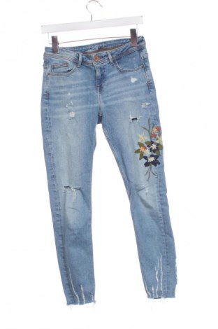 Дамски дънки Zara, Размер S, Цвят Син, Цена 27,99 лв.