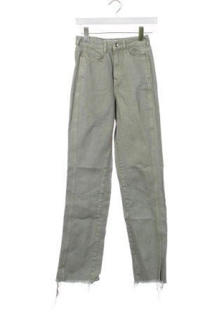 Damskie jeansy Zara, Rozmiar XS, Kolor Zielony, Cena 62,07 zł