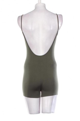 Women's short jumpsuit Pull&Bear, Μέγεθος M, Χρώμα Πράσινο, Τιμή 16,99 €