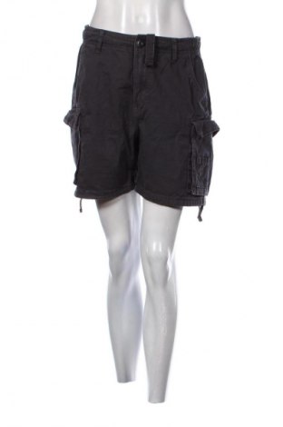 Damen Shorts Bershka, Größe M, Farbe Schwarz, Preis € 5,12