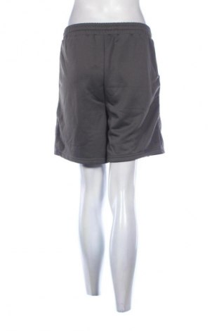 Pantaloni scurți de femei DAZY, Mărime S, Culoare Gri, Preț 51,45 Lei