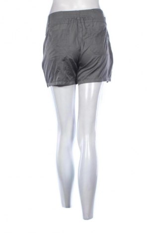 Damen Shorts Diamond, Größe L, Farbe Grau, Preis € 7,99