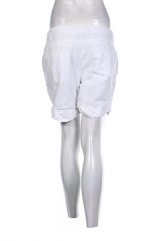 Pantaloni scurți de femei Esmara, Mărime M, Culoare Alb, Preț 26,32 Lei