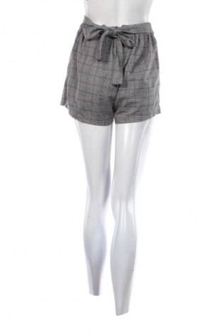 Női rövidnadrág H&M Divided, Méret S, Szín Sokszínű, Ár 3 409 Ft