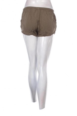 Damen Shorts H&M Divided, Größe S, Farbe Grün, Preis € 7,99
