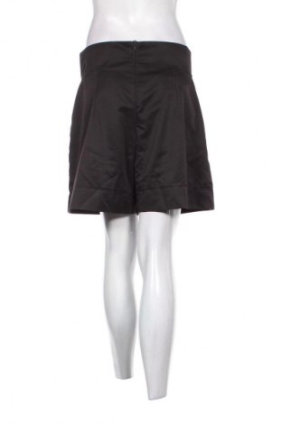 Damen Shorts Megz, Größe M, Farbe Schwarz, Preis € 9,72