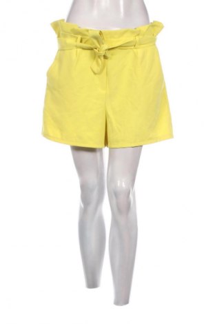 Damen Shorts NEW COLLECTION, Größe M, Farbe Gelb, Preis € 14,99