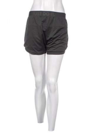 Damen Shorts Nike, Größe M, Farbe Grau, Preis € 17,39