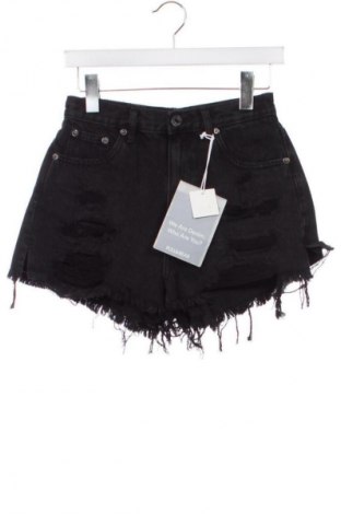 Damen Shorts Pull&Bear, Größe S, Farbe Schwarz, Preis € 18,47