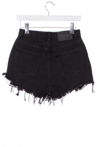 Damen Shorts Pull&Bear, Größe S, Farbe Schwarz, Preis € 18,47