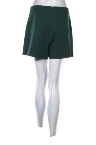 Damen Shorts Quiz, Größe M, Farbe Grün, Preis € 10,99