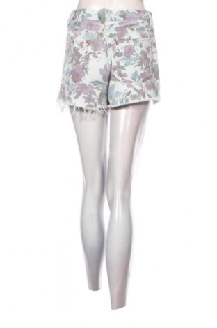 Damen Shorts Stradivarius, Größe M, Farbe Mehrfarbig, Preis € 7,99
