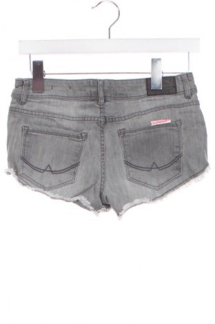 Dámske kraťasy  Superdry, Veľkosť M, Farba Sivá, Cena  18,95 €